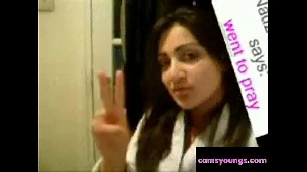 Flashing Nadia: Free Indian Porn Video bc